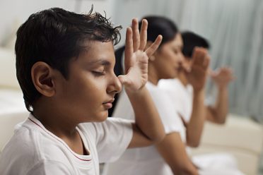 yoga-mindfull-emotional yoga-mindfull-emotional